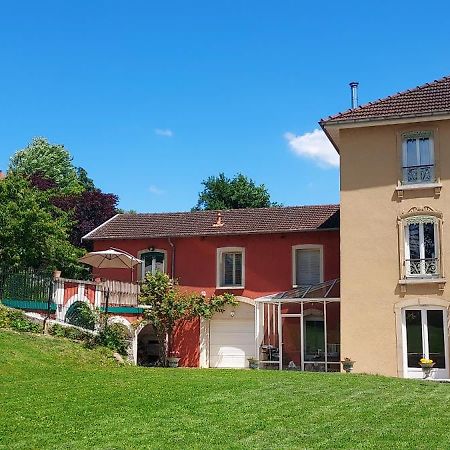 Maison Letrat Ла-Тур-дю-Пен Экстерьер фото